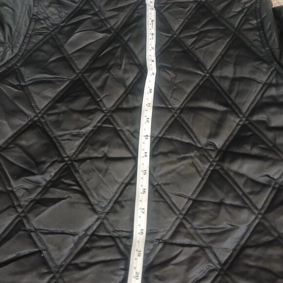 GUESS Women’s Quilted Puffer Jacket – Black, Size M, Zipper Pockets, Fully Lined - Picture 5 of 7